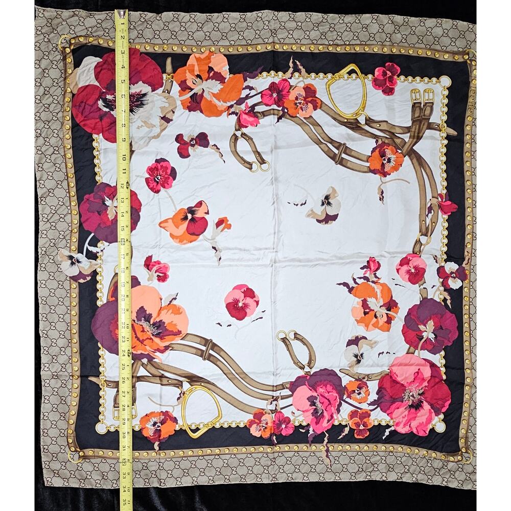 GUCCI Floral Silk Scarf - Picture 3 of 7